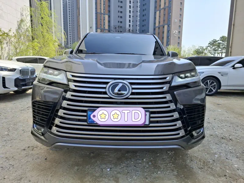 Lexus LX
