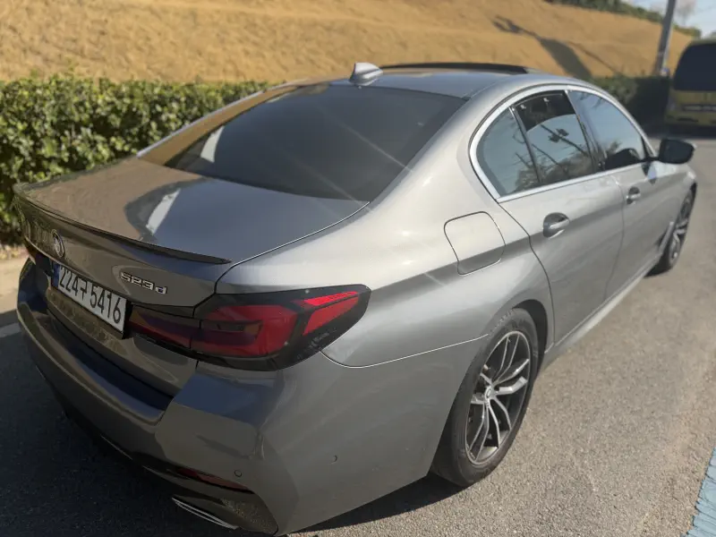 BMW 5-Series