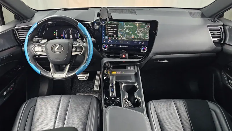 Lexus NX450h+