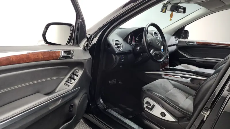 Mercedes-Benz M-class