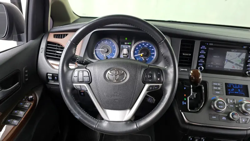 Toyota Sienna