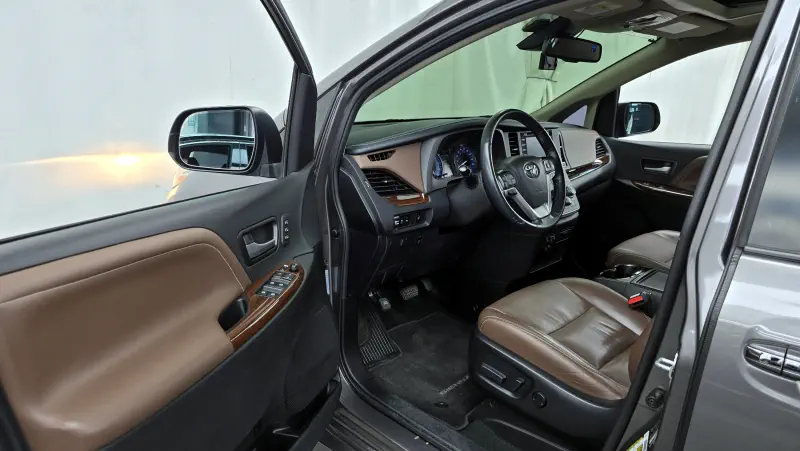 Toyota Sienna
