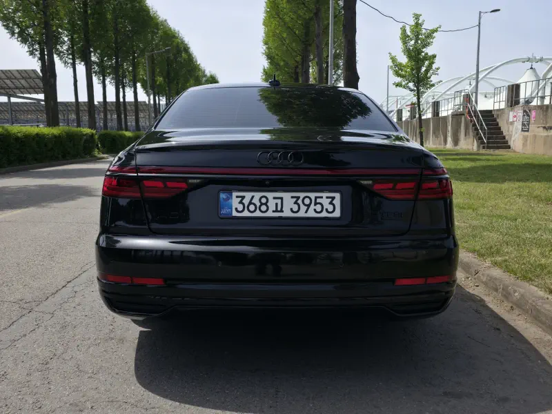 Audi A8