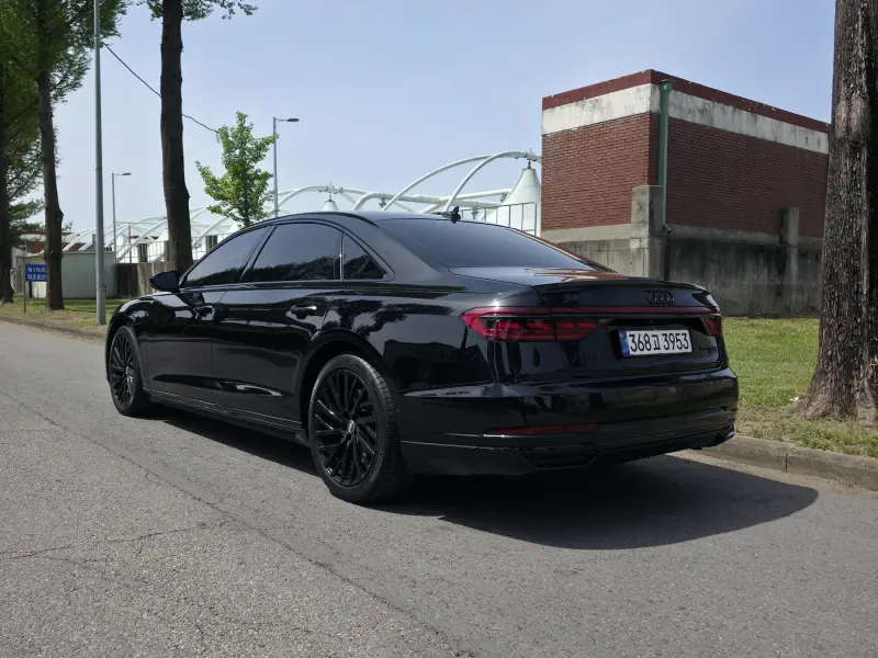 Audi A8
