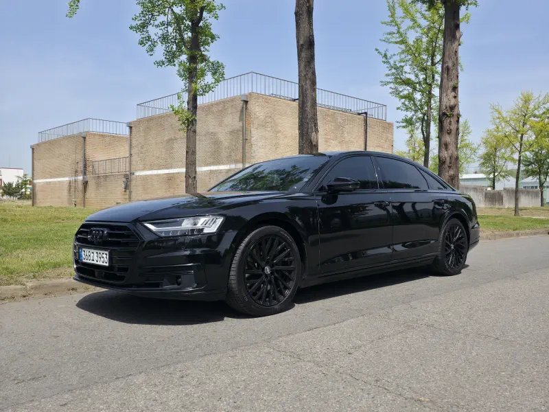 Audi A8
