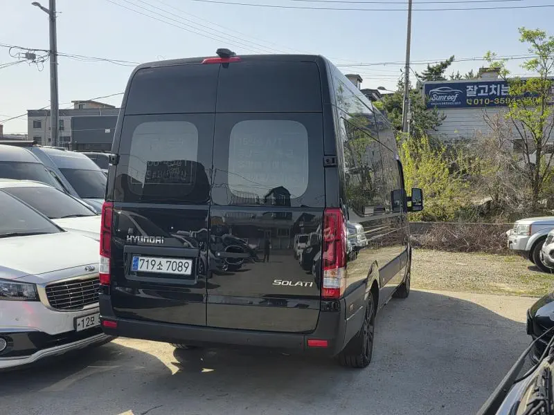 Hyundai H1