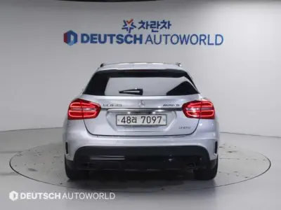 Mercedes-Benz GLA-Class