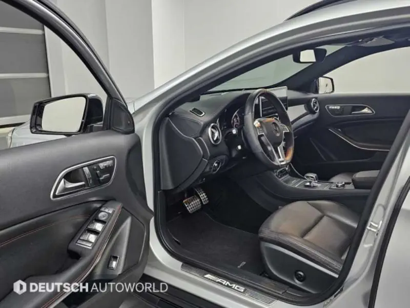 Mercedes-Benz GLA-Class