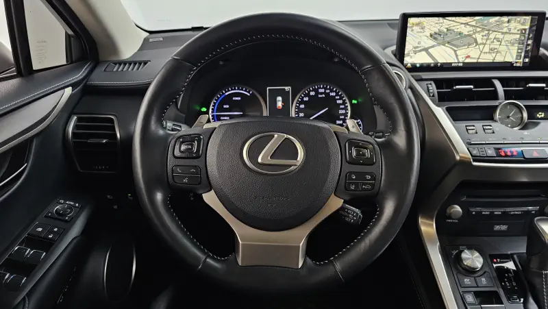 Lexus NX300h