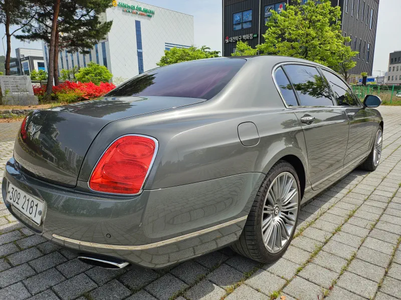Bentley Flying Spur