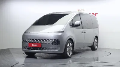 Hyundai Staria