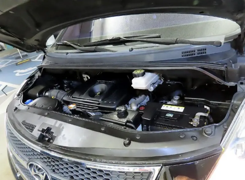 Hyundai Grand Starex