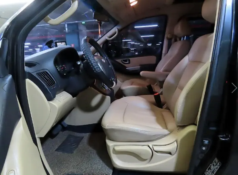 Hyundai Grand Starex