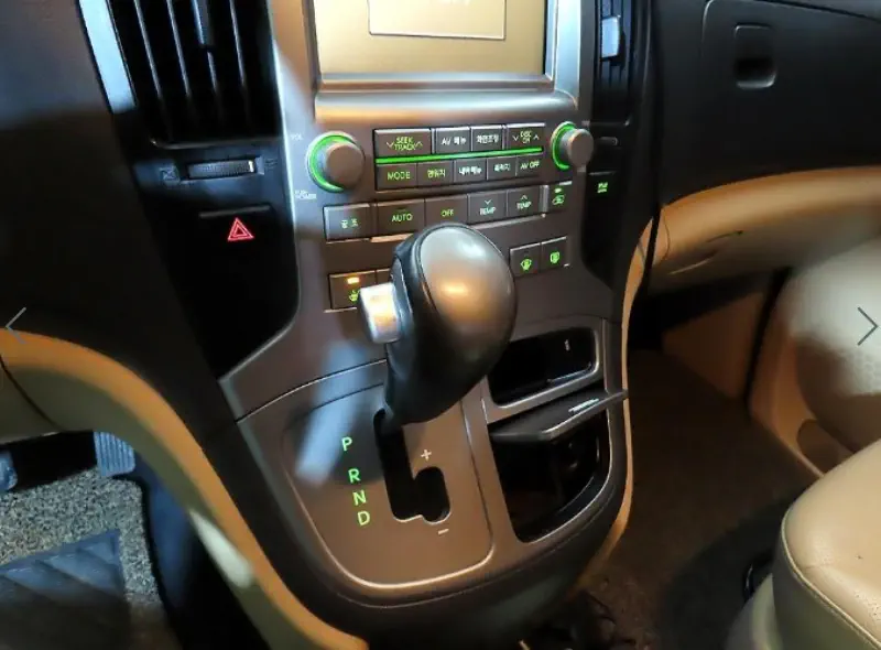 Hyundai Grand Starex