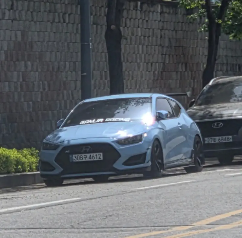 Hyundai Veloster