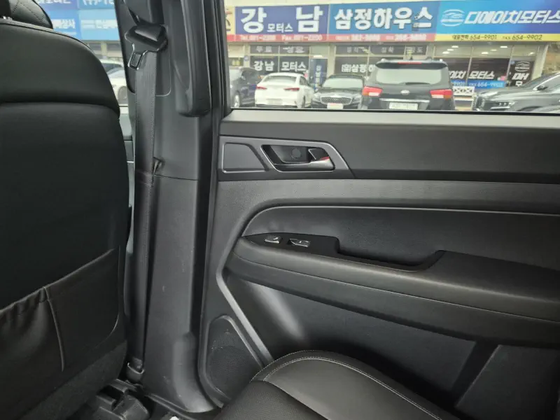 SsangYong Rexton Sports Khan