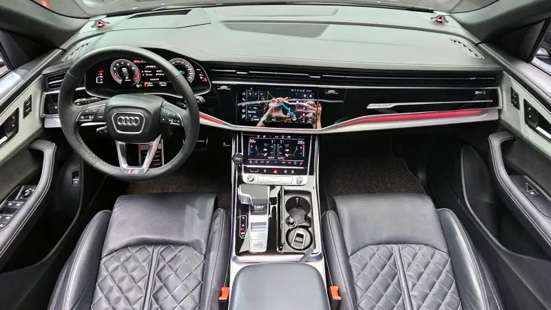 Audi Q8