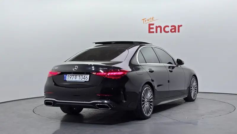 Mercedes-Benz C-Class