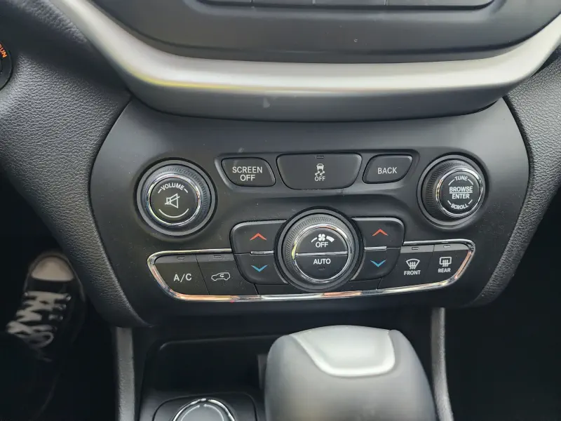 Jeep Cherokee