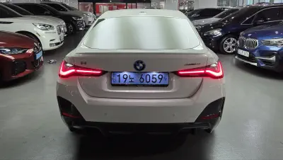 BMW i4
