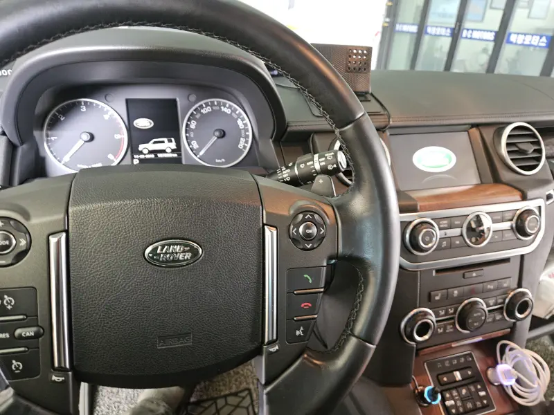 Land Rover DISCOVERY