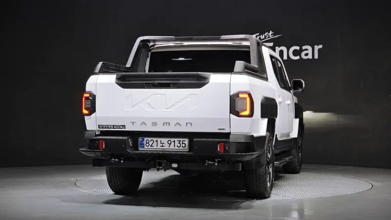 Kia Tasman