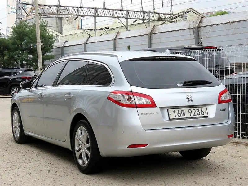 Peugeot 508
