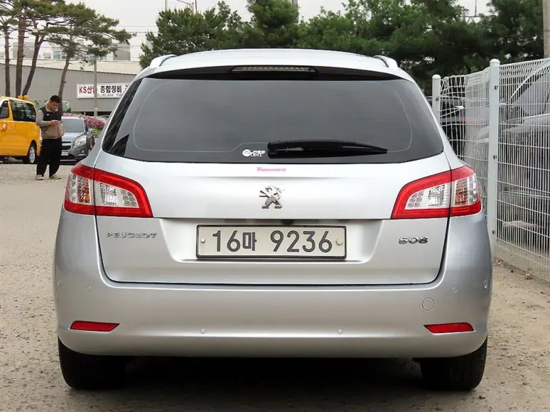 Peugeot 508