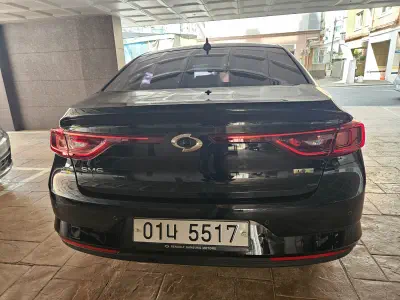 Renault SM6