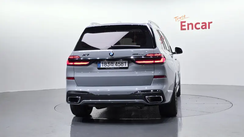 BMW X7