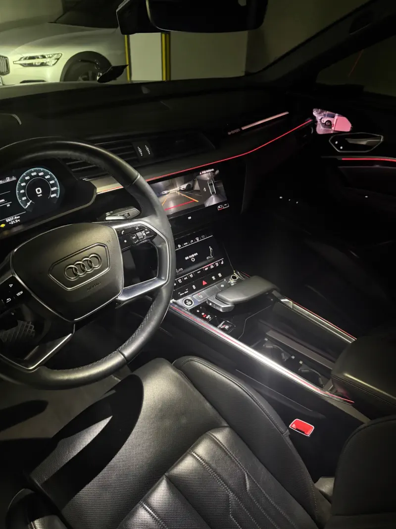 Audi e-tron