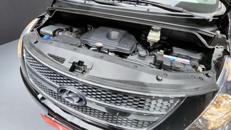 Hyundai Grand Starex