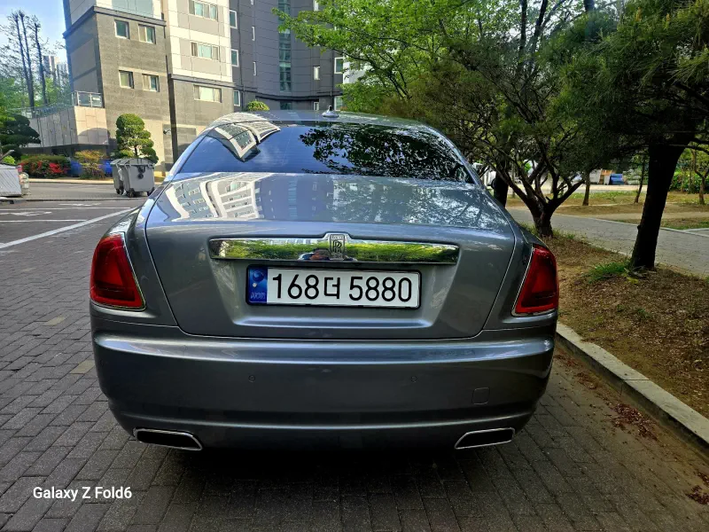 Rolls-Royce GHOST