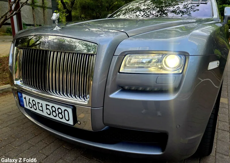Rolls-Royce GHOST