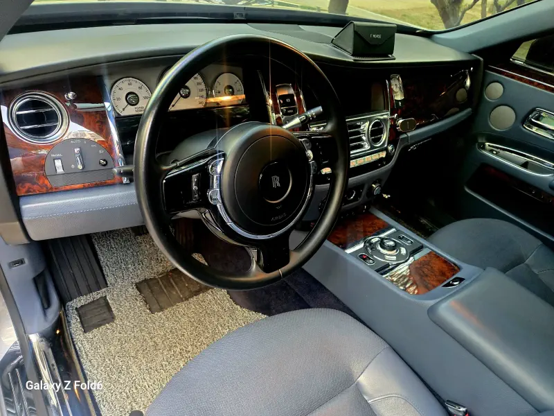 Rolls-Royce GHOST