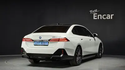 BMW i5