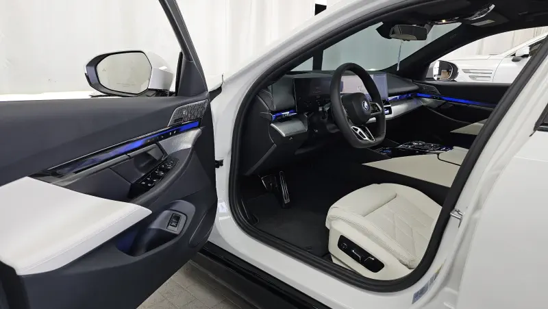BMW i5