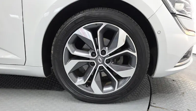 Renault Samsung SM6
