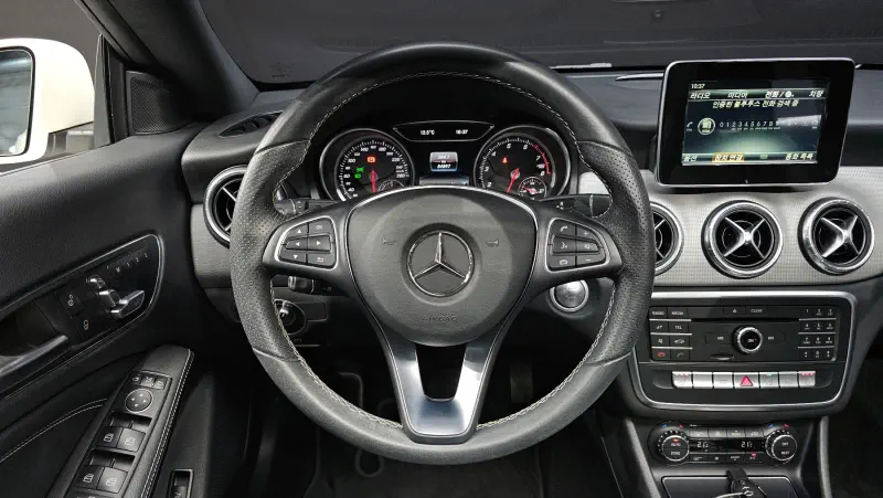 Mercedes-Benz CLA-Class
