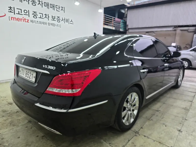 Hyundai Equus