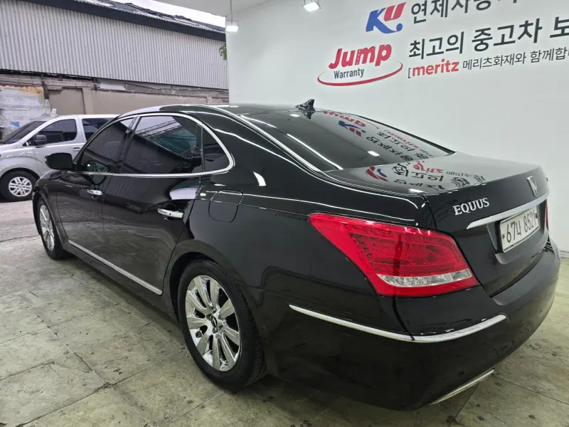 Hyundai Equus