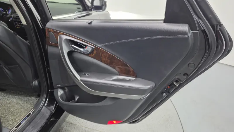 Hyundai Aslan
