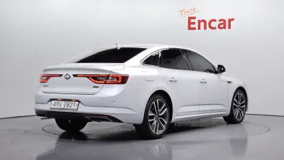 Renault SM6