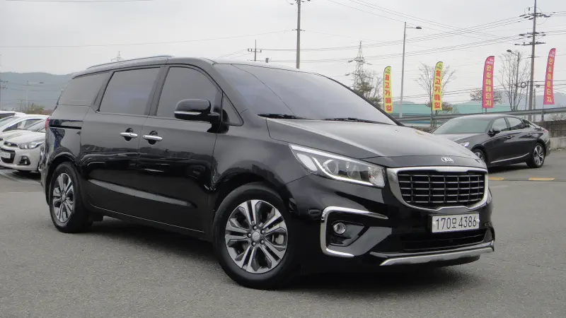 Kia Carnival