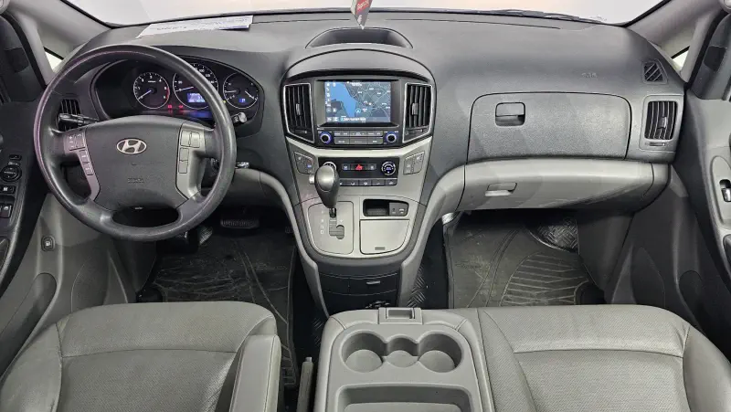 Hyundai Grand Starex