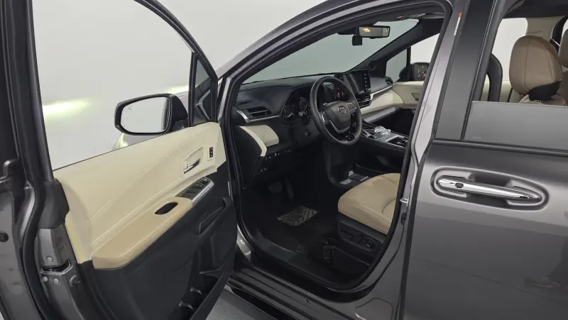 Toyota Sienna