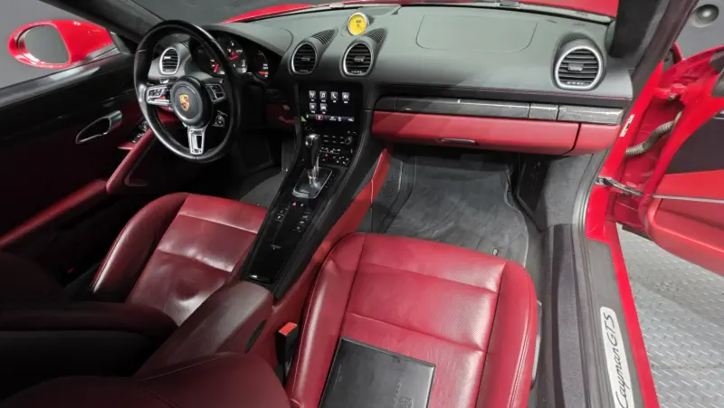 Porsche Cayman
