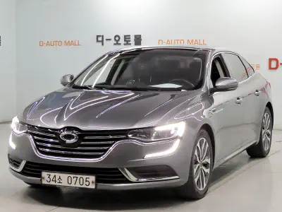 Renault SM6