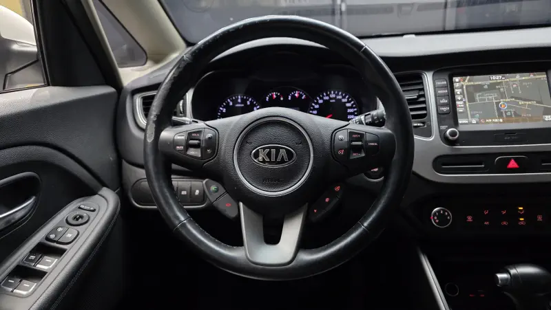 Kia Carens