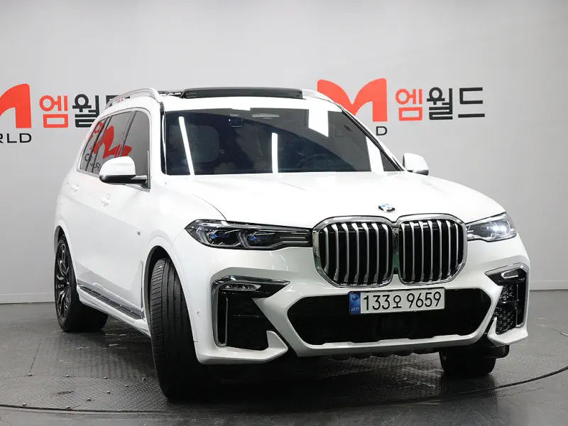 BMW X7
